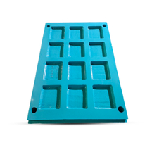 Jaw crusher fixed jaw plate made of high manganese steel with broken teeth plate. Manufacturer of wear-resistant accessories for mine crushers