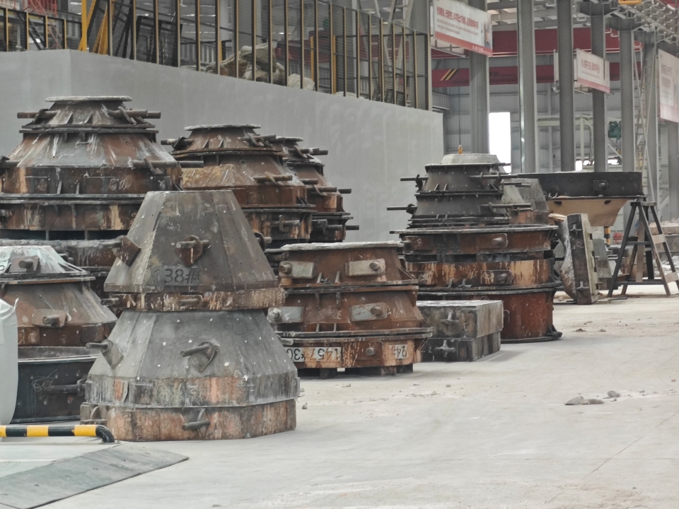 Selection guide for copper ore crushing jaw plate, selecting the right one is efficient and durable