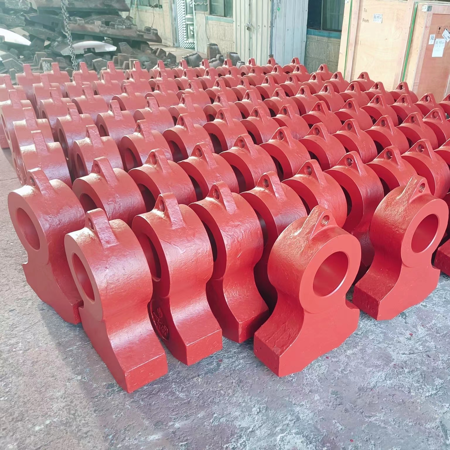 High Manganese Steel Casting Hammer Crusher Spare Parts