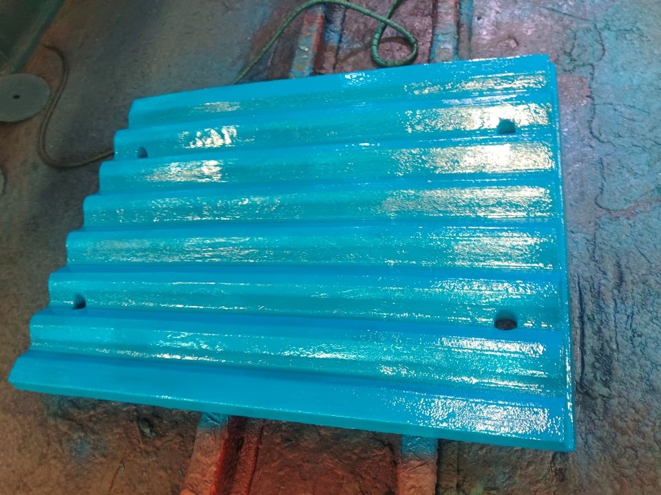 Mn18Cr2 Jaw Plate Breaks Copper Ore, Frequently Asked Questions Fully Answered